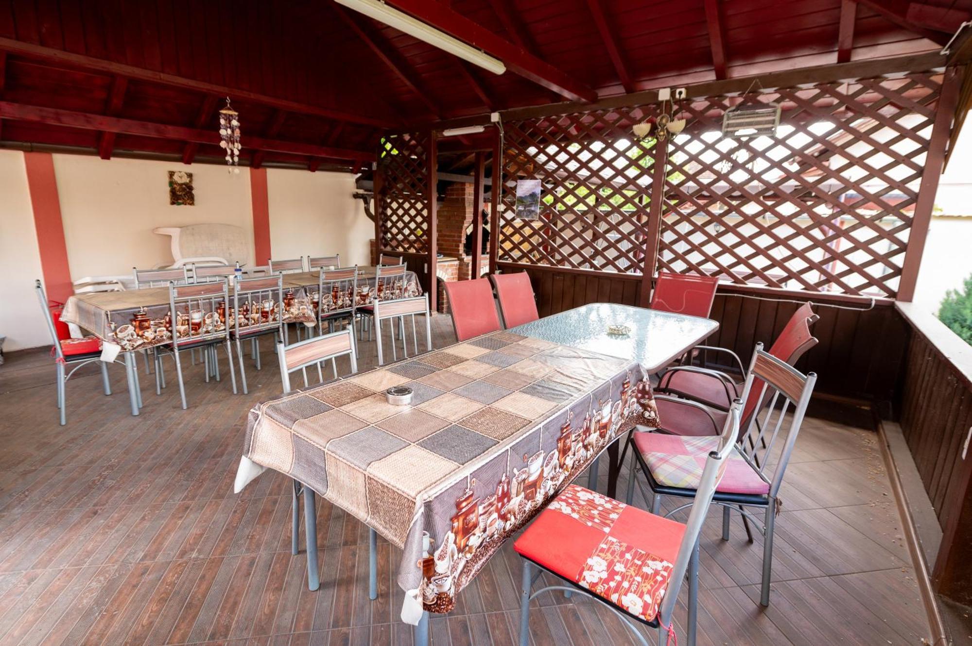 Casa Alex Calimanesti Hotell Eksteriør bilde