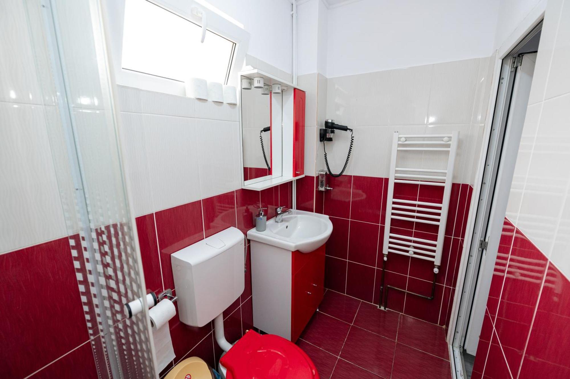Casa Alex Calimanesti Hotell Eksteriør bilde