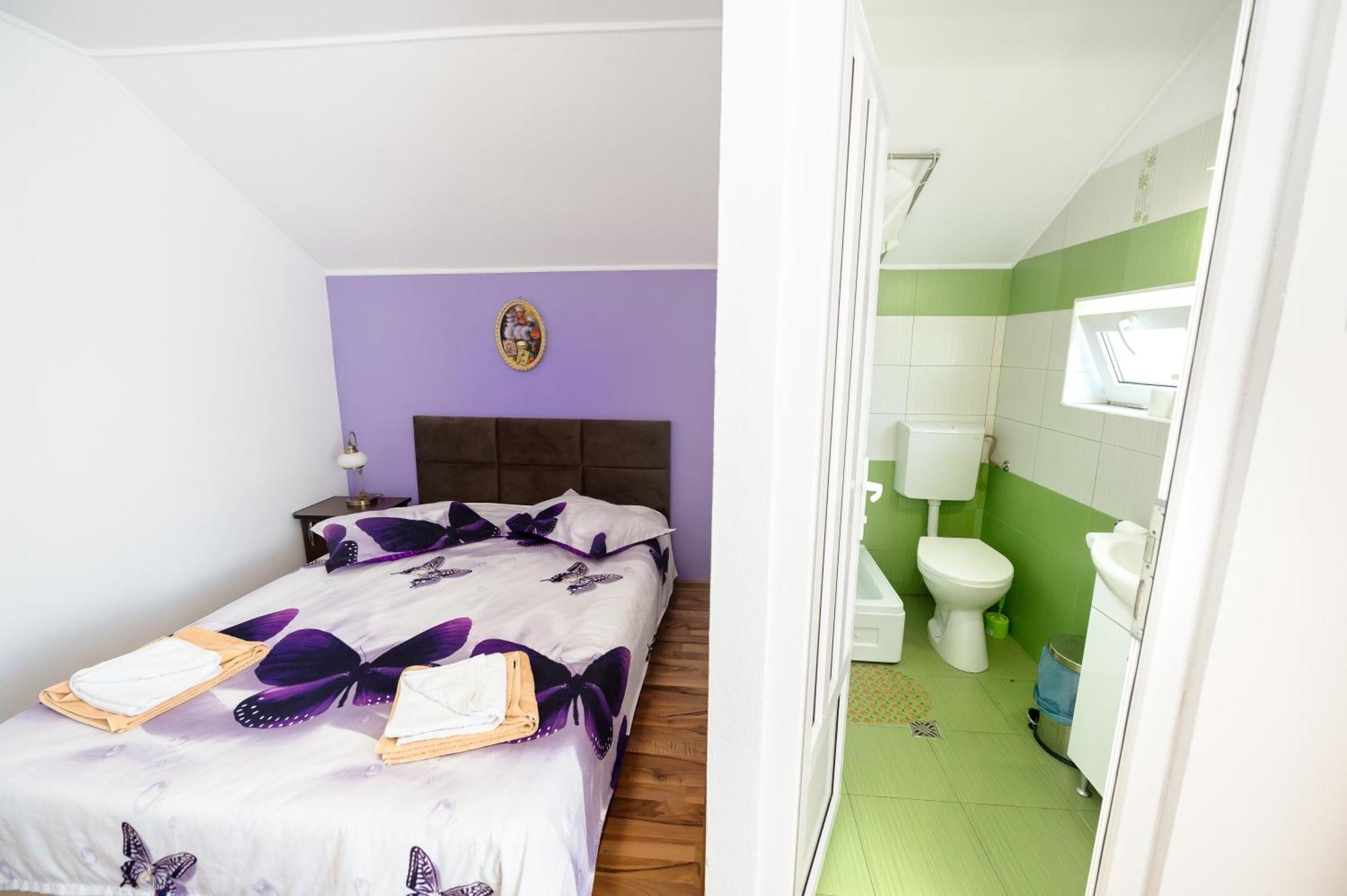 Casa Alex Calimanesti Hotell Eksteriør bilde