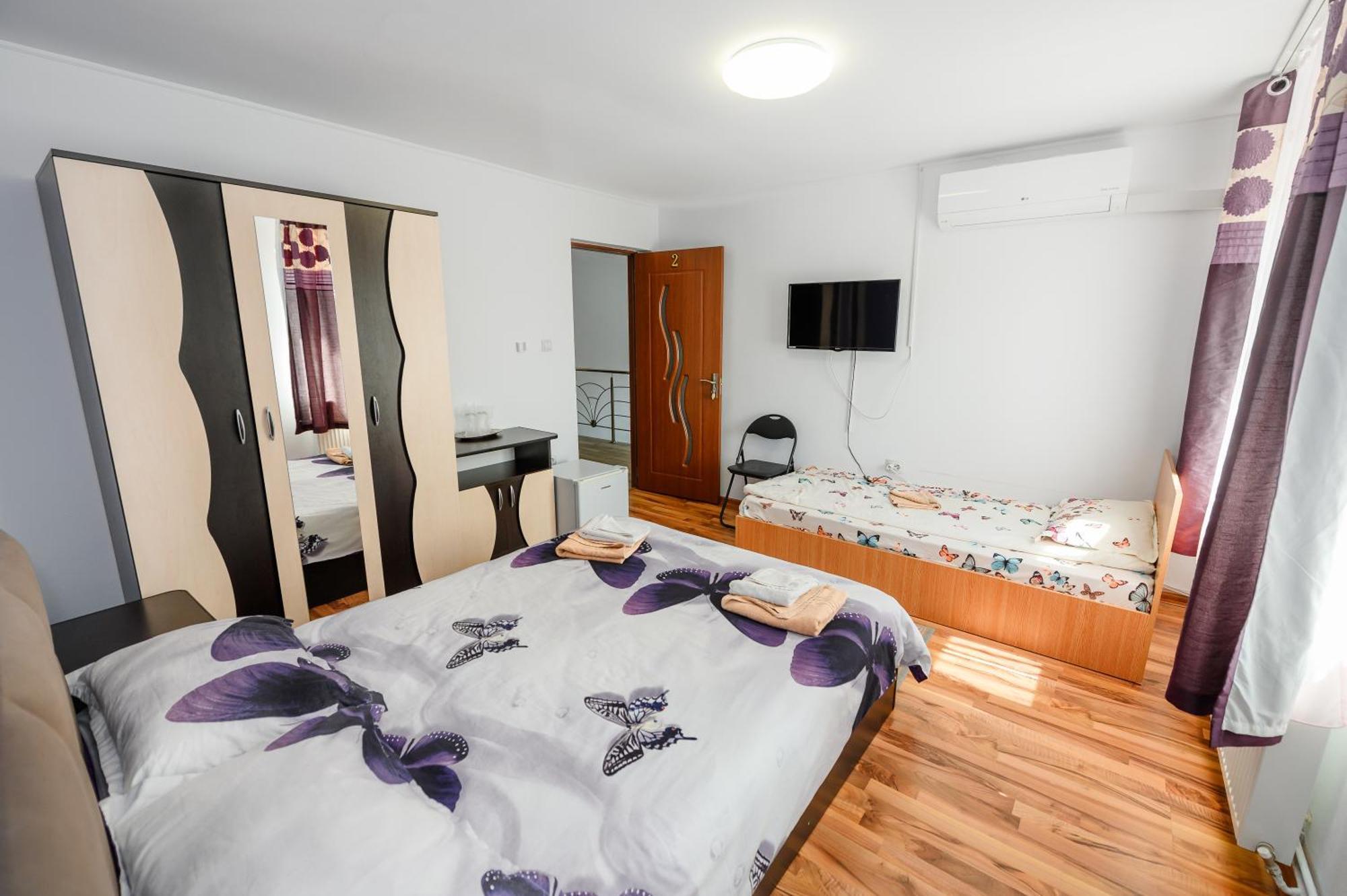 Casa Alex Calimanesti Hotell Eksteriør bilde