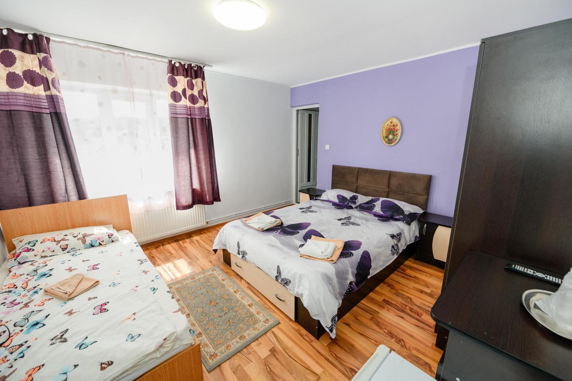 Casa Alex Calimanesti Hotell Eksteriør bilde